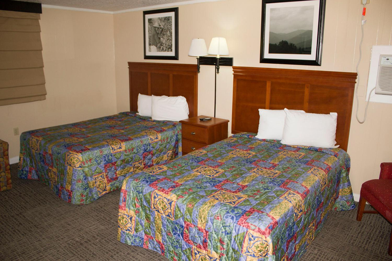 Others 3, Budget Inn, Page