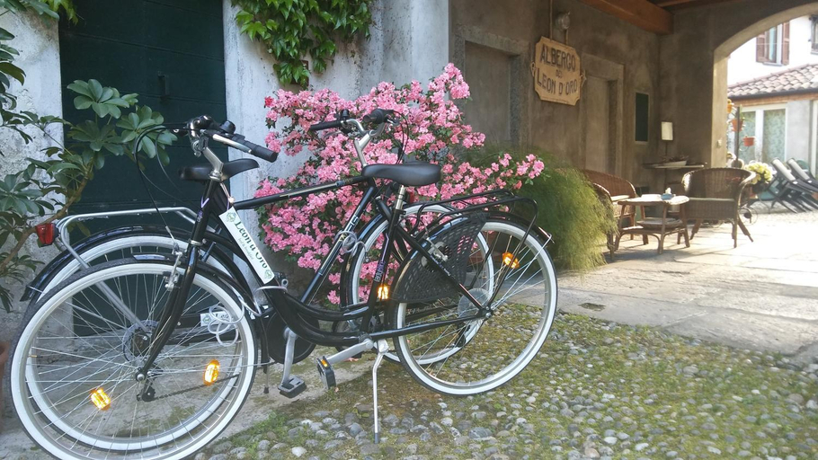 Others 4, B&B Leon D'Oro, Como