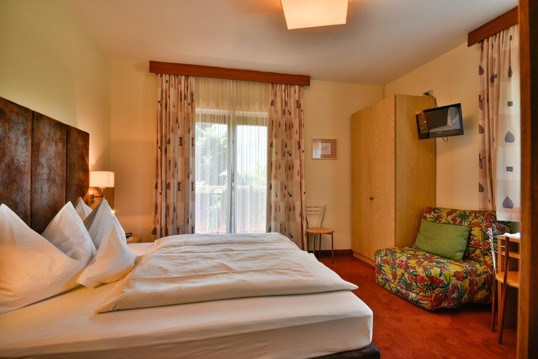 Bedroom 5, Hotel Villnerhof, Bolzano