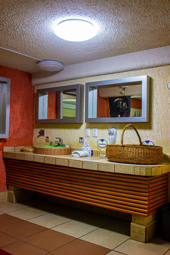 Bathroom 3, Azul Turquesa, Cuernavaca