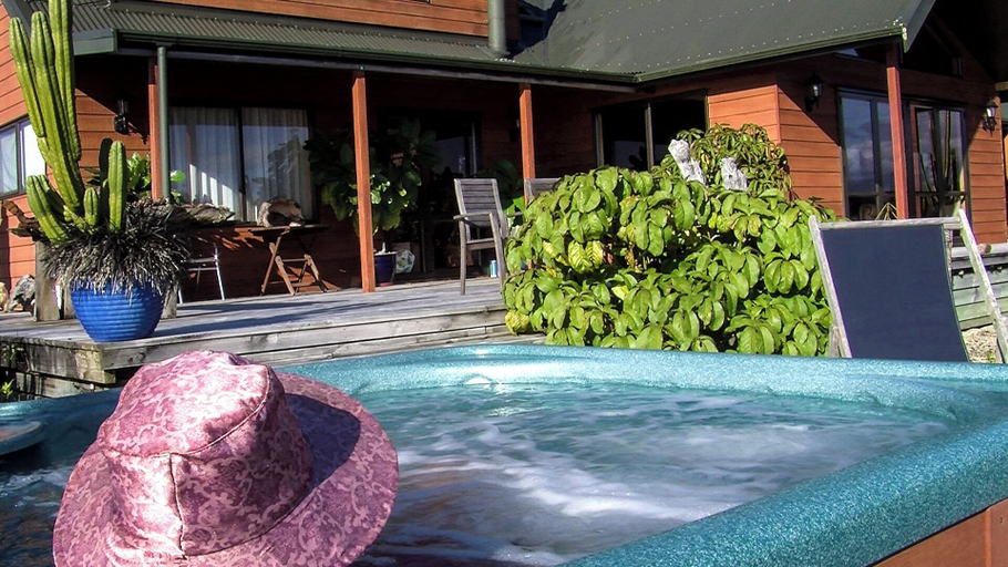 Sport & Beauty 2, Birds Ferry Lodge, Buller