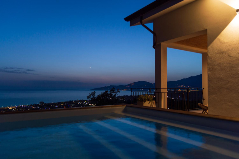 Others 2, Naima Boutique Villa, Salerno