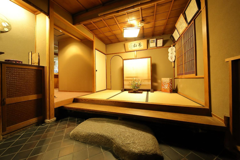 Bedroom 2, Ryokan Sanga, Kyoto