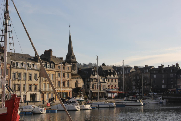 Others 5, Studio Julianne place Sainte Catherine, Calvados
