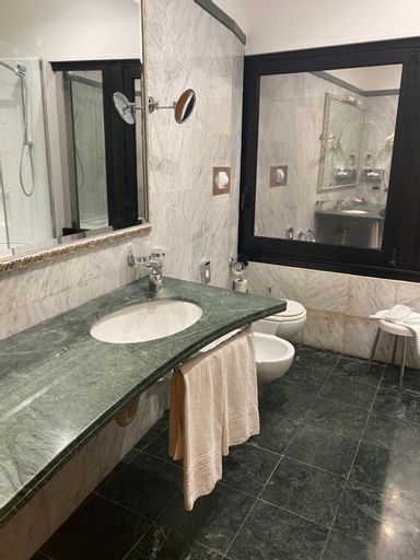 Bedroom 5, Hotel Parigi & Spa, Imperia