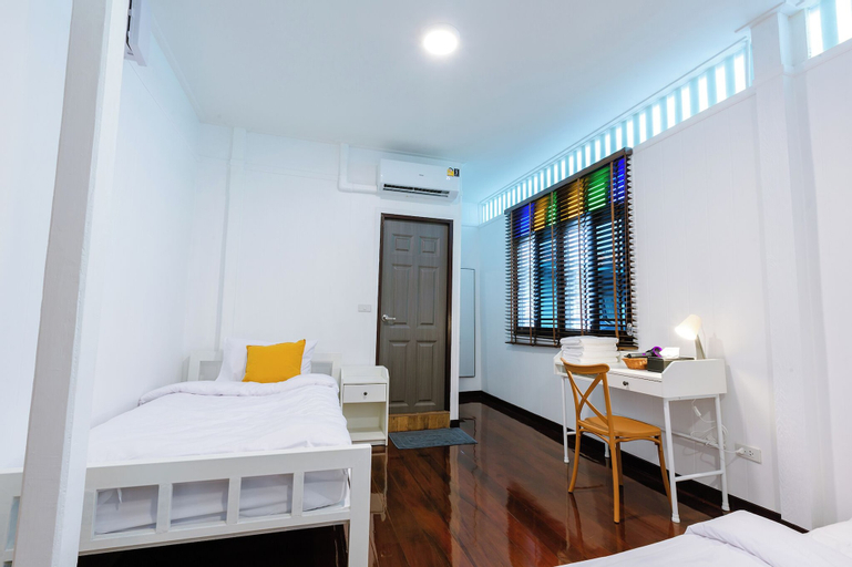 Bedroom 12