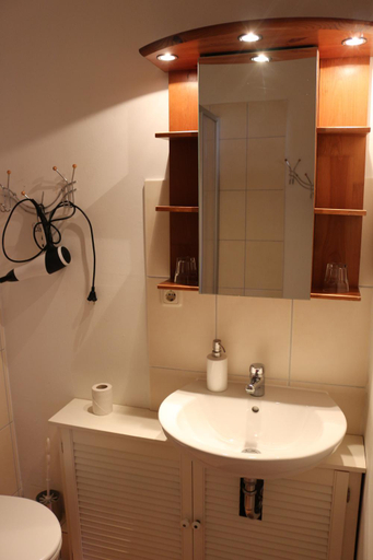 Bedroom 2, Altstadtcafe und Pension, Stendal