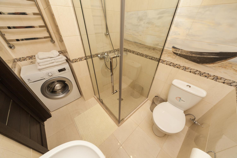 Bathroom 4, Gagarin plaza Arcadia Apartments sea view, Odes'ka