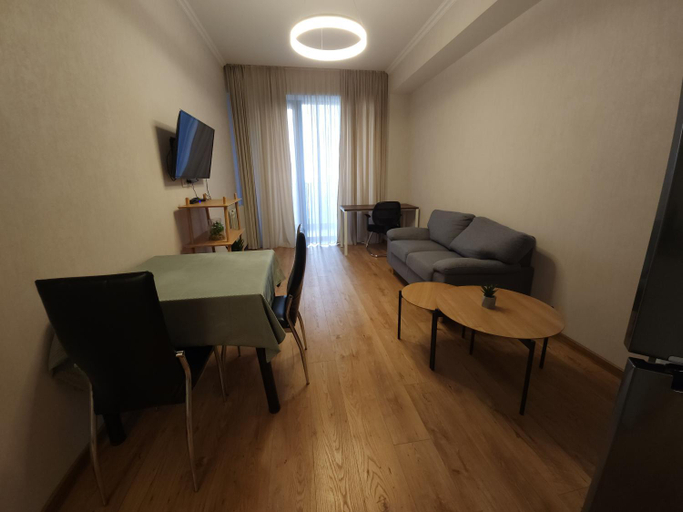 Others 5, Apartment - 200 m Near Central Park, Tbilisi