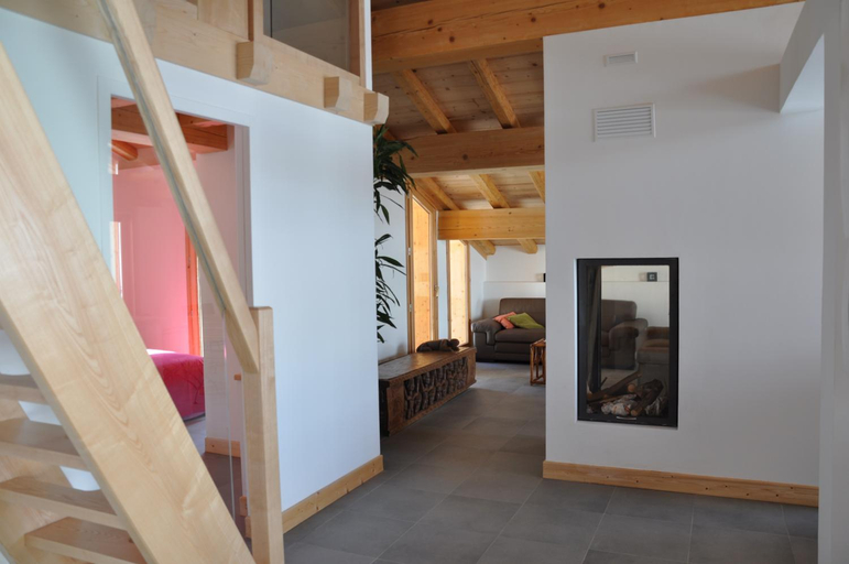 Others 5, Chalet D' Edmond, Savoie