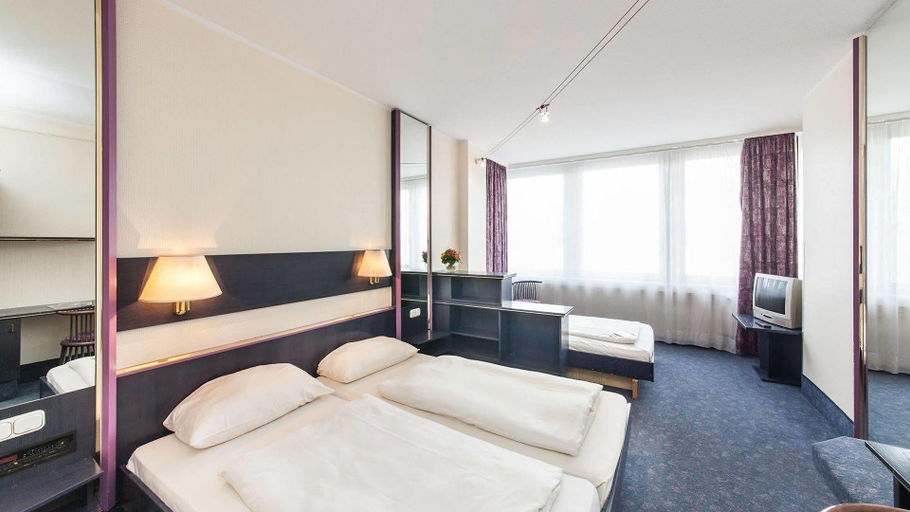 Bedroom 3, Hotel Mirage Düsseldorf-Neuss, Rhein-Kreis Neuss