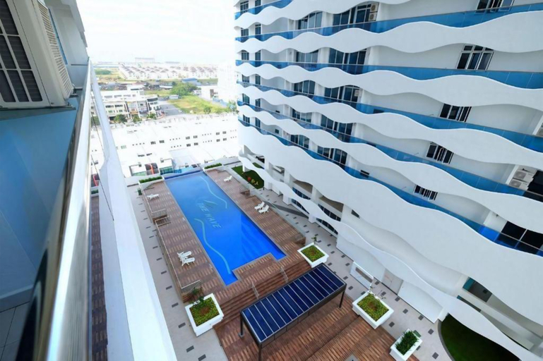 Exterior & Views 2, The Wave Residence by Jeffery Lam Home Management, Malacca City
