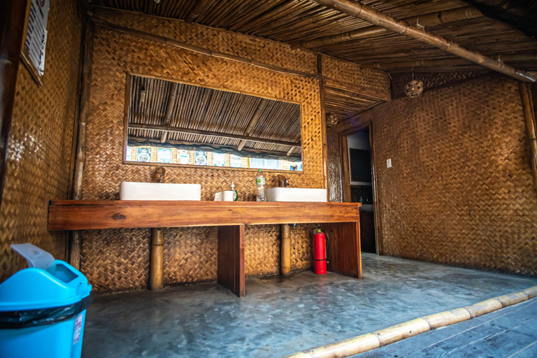 Bathroom 2, Mad Monkey Hostel Nacpan Beach, El Nido