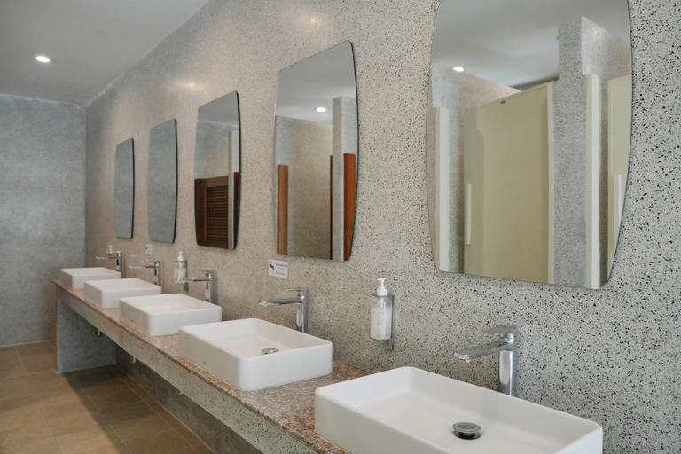 Bathroom 5, Nonnee, Phuket Island