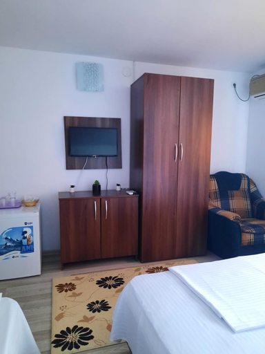 Others 3, Casa Bianca-Maria Eforie Nord, Tuzla