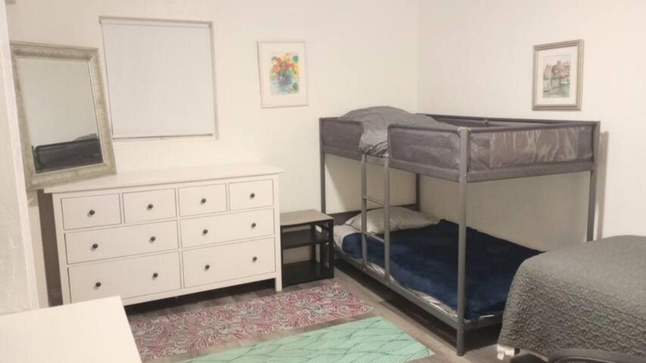 Others 4, Airport PIE Hostel, Pinellas