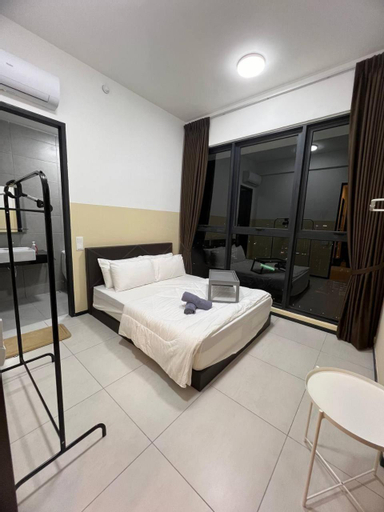 Urban Suites Sea & City View Apartment, Penang Island