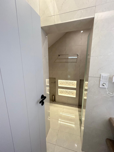 Bathroom 3, Pansion Episkopi Studios, Thessaly