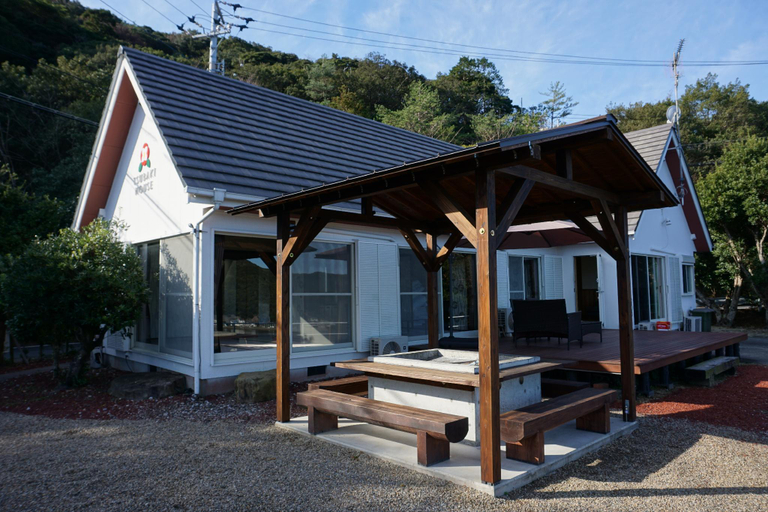 TsubakiHouse, Anan