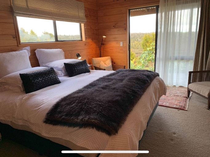 Others 5, Birds Ferry Lodge, Buller