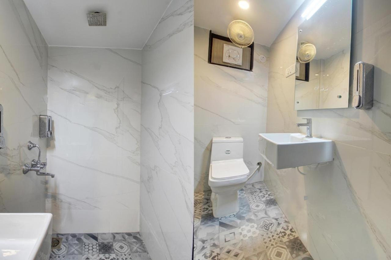 Bathroom 2, Rahul Service Apartment, North Goa