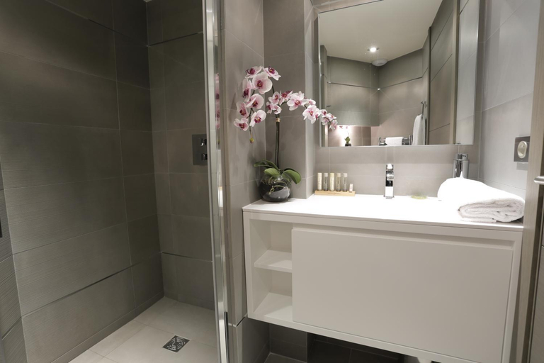 Bathroom 4, Roi de Sicile - Rivoli, Paris
