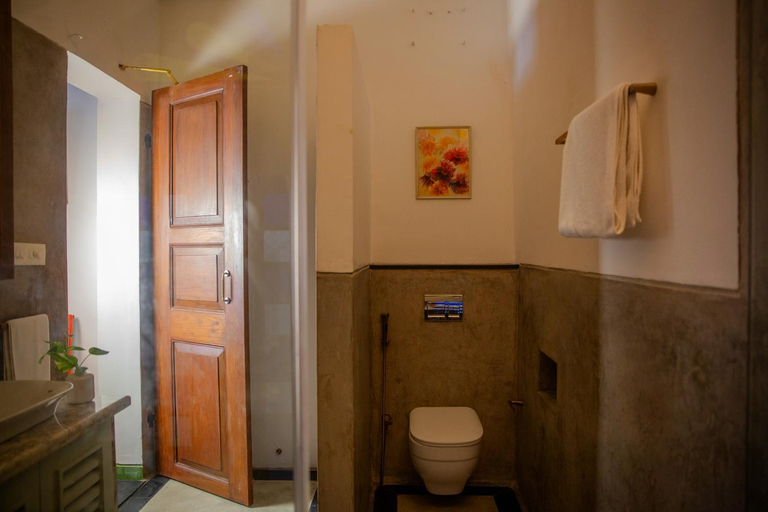 Bathroom 1, Residence De L'eveche, Puducherry