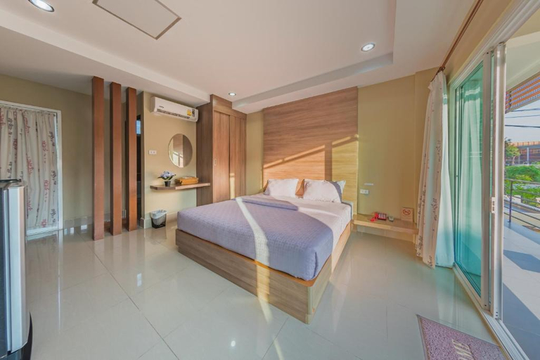 Bedroom 3, Tachang Airport Hotel, Khlong Hoi Kong