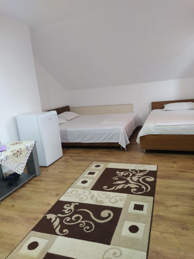 Others 4, Casa Bianca-Maria Eforie Nord, Tuzla