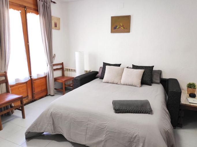Others 4, EVA & TRAVEL - Cal Marcel Prades, Tarragona