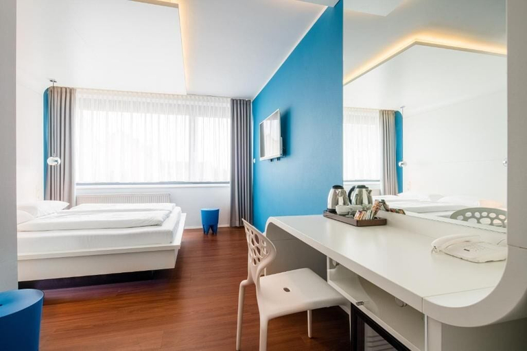 Bedroom 4, Hotel Knorz, Fürth