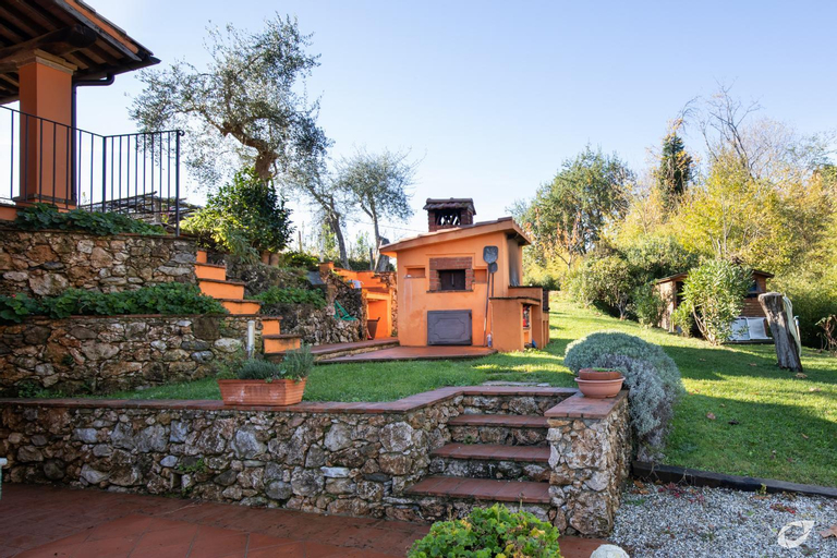 Villa Miramare Camaiore with pool, Lucca