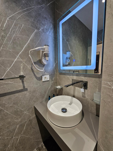 Bathroom 4, Adele Hotel Ksamil, Sarandës
