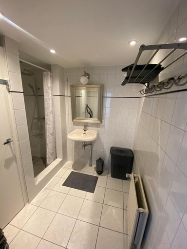 Bathroom, Het Popelhuisje, Alkmaar