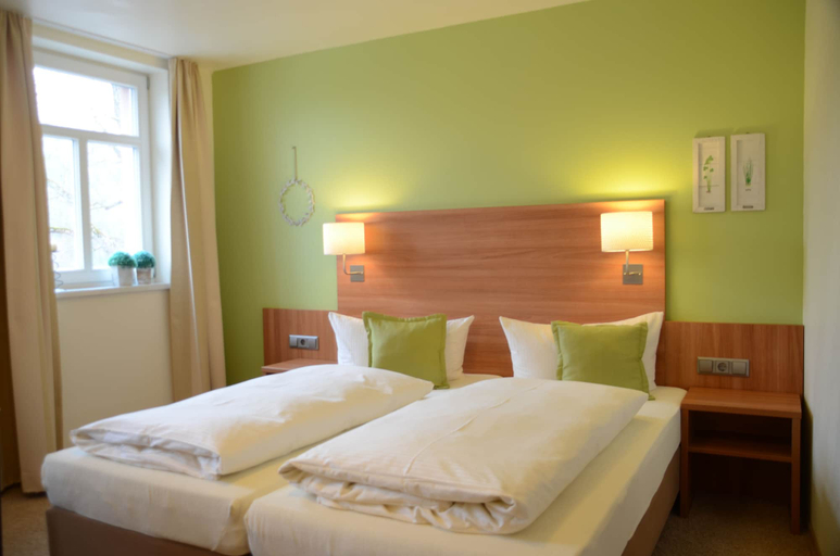 Bedroom 2, Hotel Mainblick, Main-Spessart