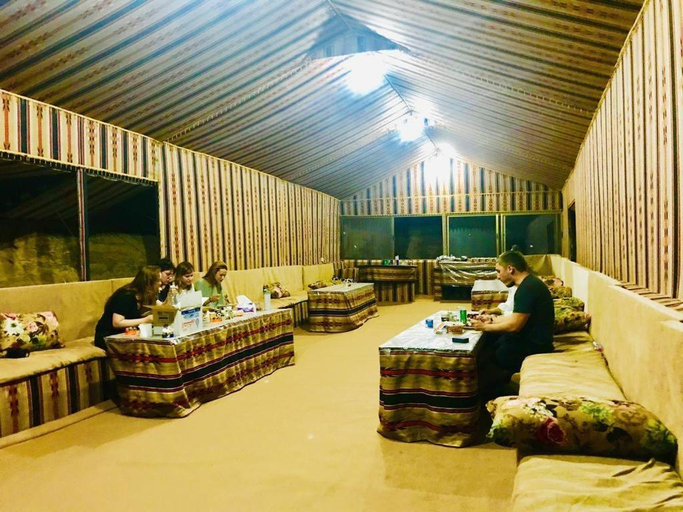 Food & Drinks 3, Faisal camp, Quaira