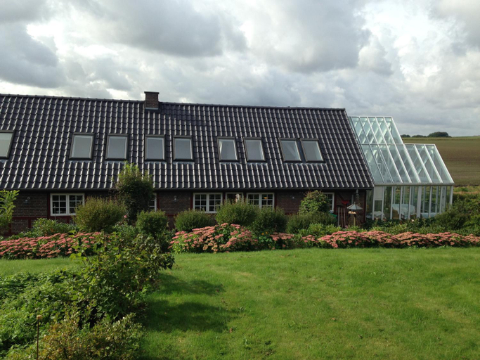 Others 2, Country B&B Horsens, Horsens