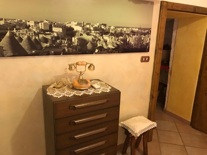 Bathroom 5, Il Trulletto, Bari