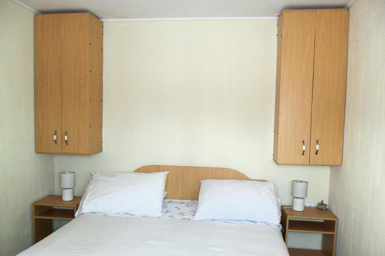 Others 5, Acropolis Hostal, Elqui