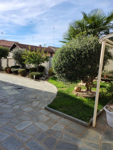 Stea monolocale loft in villa, Cuneo