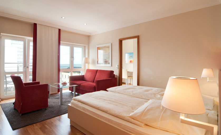 Bedroom 3, Strandhotel Georgshohe, Aurich