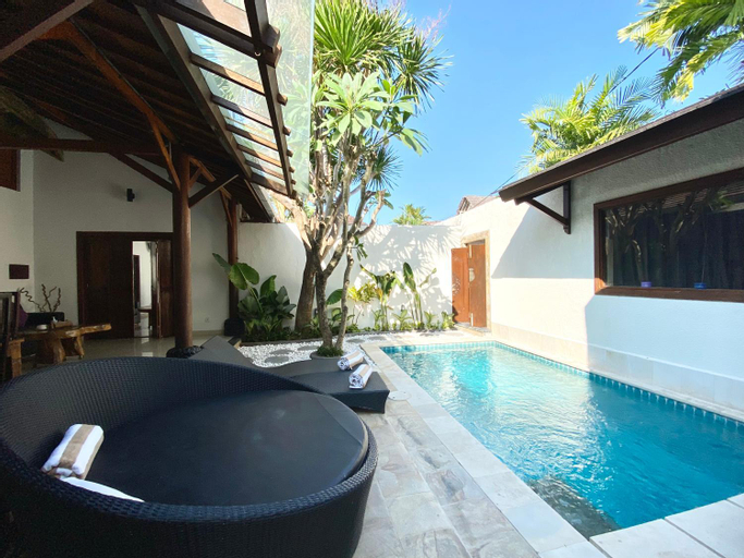 Swimming Pool 8