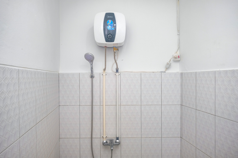 Bathroom 9