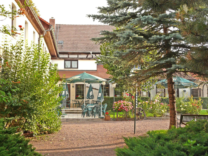 Others 5, Hotel Lindenhof, Saalekreis
