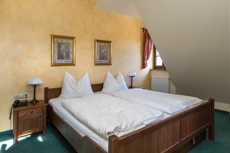 Bedroom 3, Burgschanke & Herberge Goldener Lowe, Nordsachsen