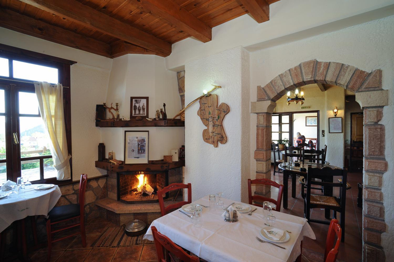 Food & Drinks 4, Hotel Makkas, Central Greece