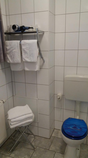 Bathroom 2, Hotel Gratkorn - "Bed & Breakfast", Graz Umgebung