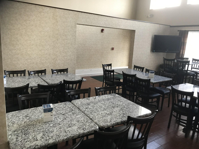 Others 5, Quality Inn & Suites Middletown - Franklin, Warren