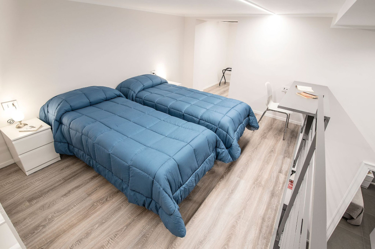 Bedroom 2, Three houses Toledo, Napoli