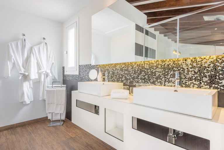 Bathroom 4, Cas Cabo Nou Agroturismo Adults Only, Baleares